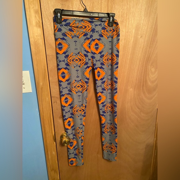 Lularoe women’s patterned leggings bundle ❤️ - Picture 8 of 16